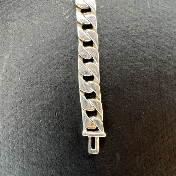 Authentic Tiffany & Co. Sterling Silver Curb Chain Bracelet - Picture 8 of 12